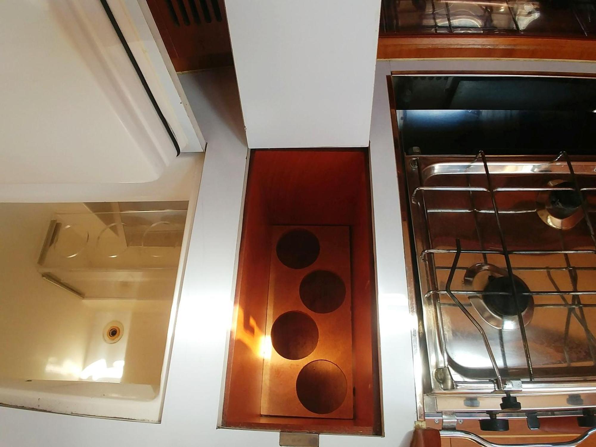 Be Local - Sleep Aboard A Sailing Boat In Lissabon