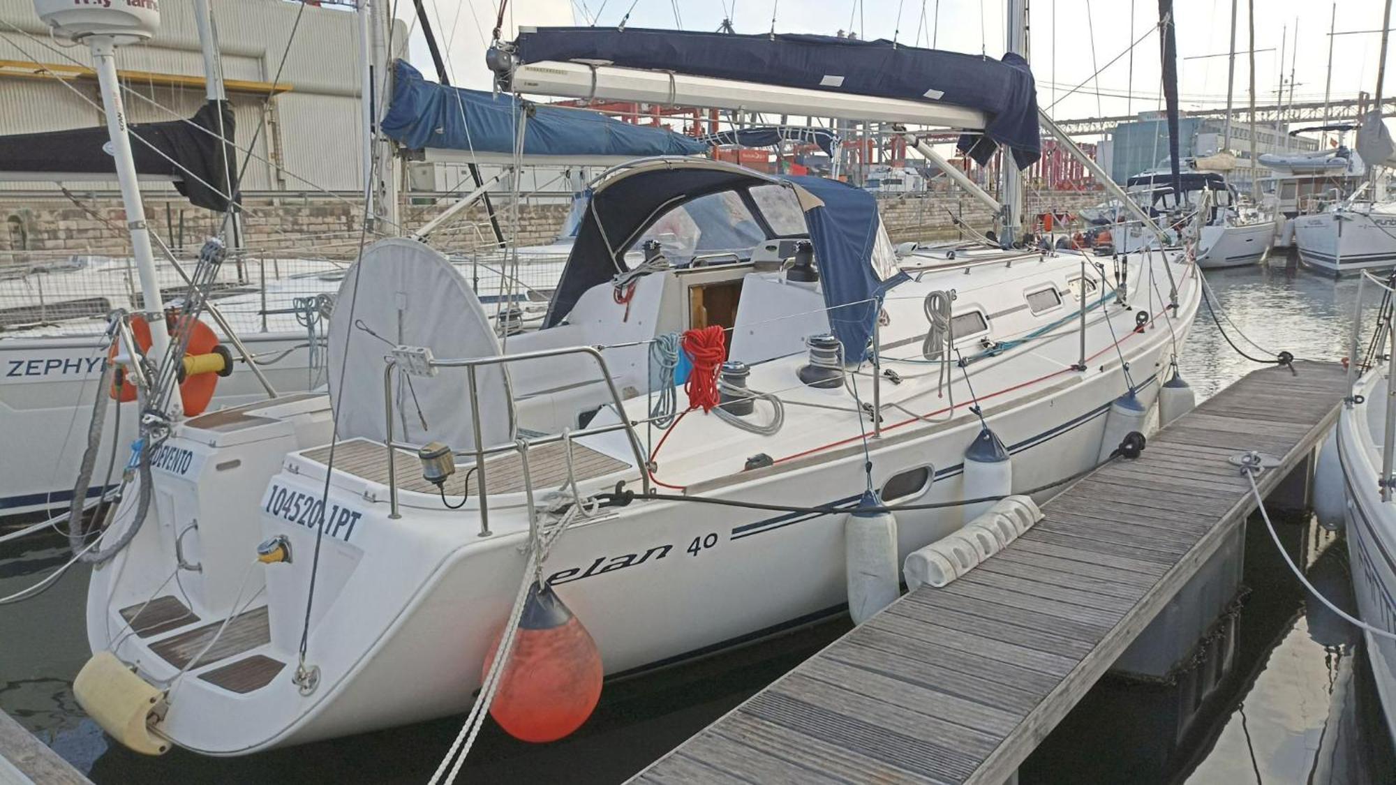 Be Local - Sleep Aboard A Sailing Boat In Apartment Lissabon